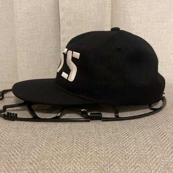 🔥EC🔥BTS Korean Pop Band SnapBack Embroidered Hat. - Picture 3 of 7